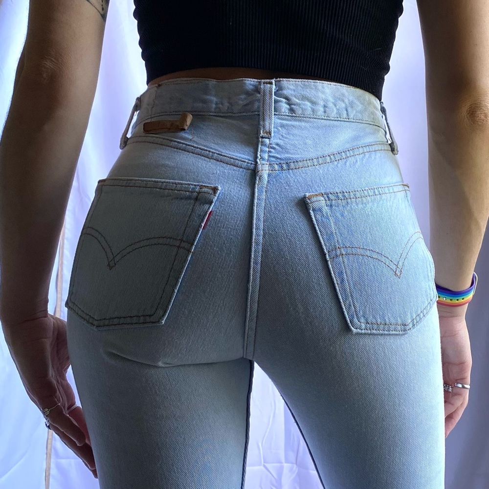 Vintage Levi’s 501s (90s)